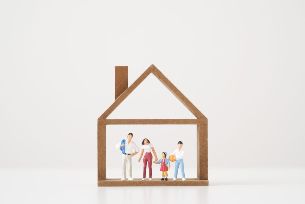 親子で不動産を共有名義にするデメリットとトラブル回避策を解説