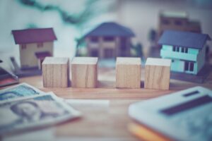 【徹底比較】任意売却と競売の違いとは？住宅ローン滞納時の回避策と期限を解説