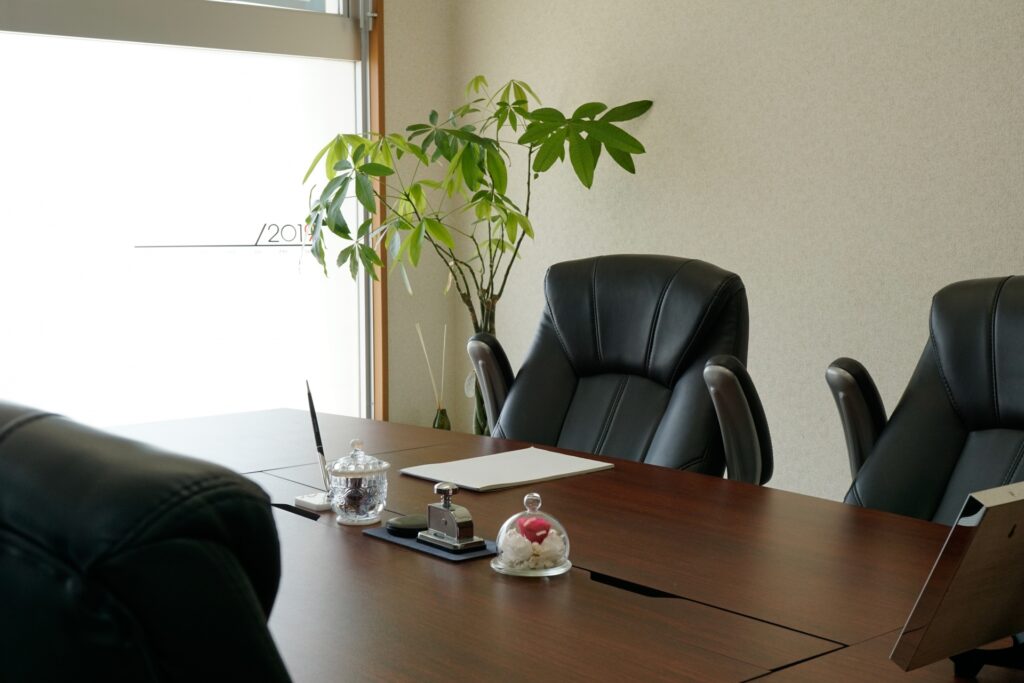 相続を弁護士に相談すべきケースとは？費用相場と後悔しない選び方